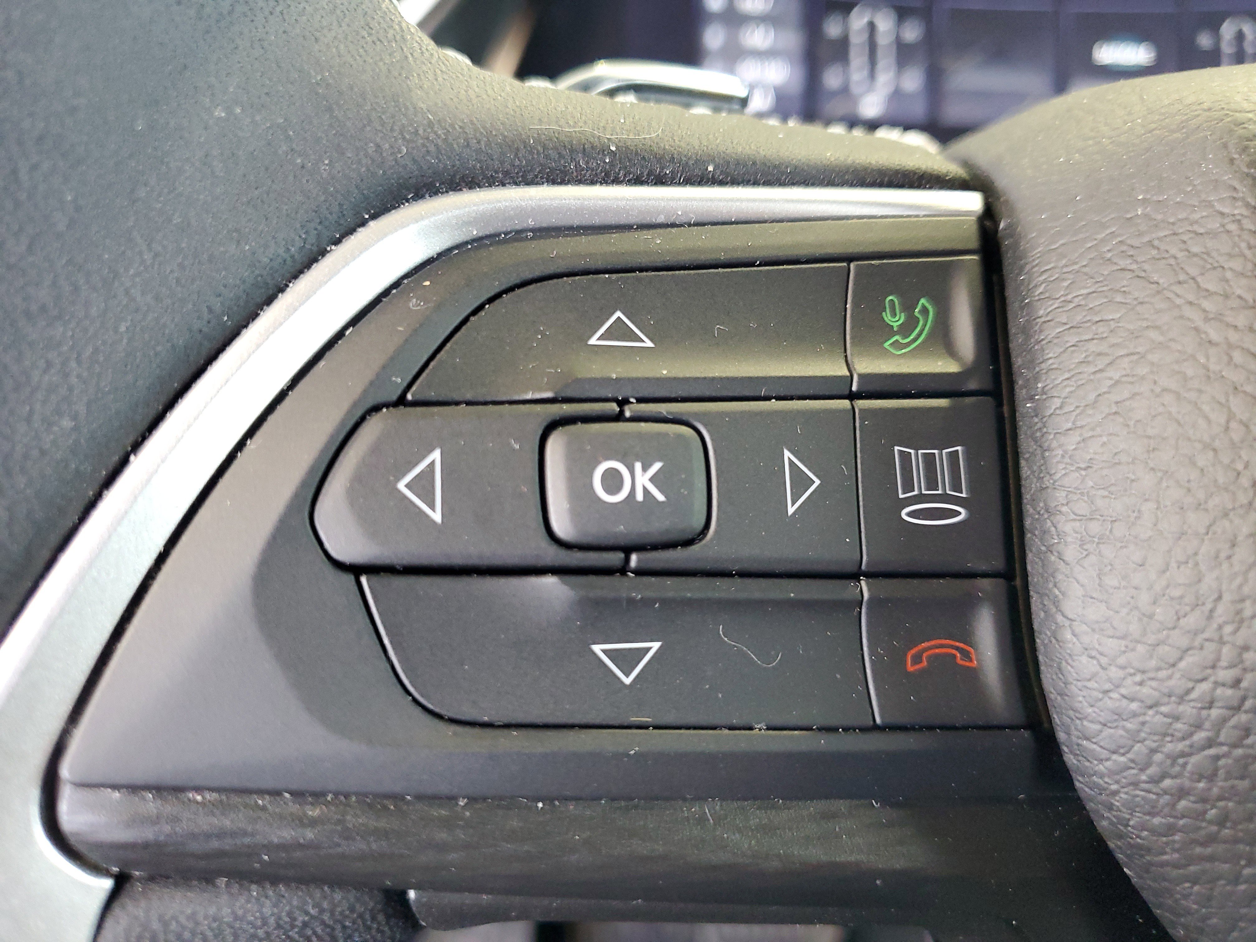 Certified 2024 Jeep Grand Cherokee Laredo AWD/4WD image 23