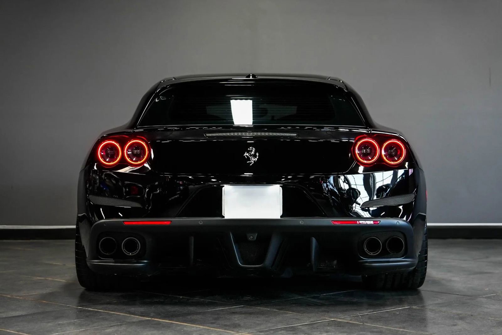 Used 2018 Ferrari GTC4Lusso AWD/4WD image 6