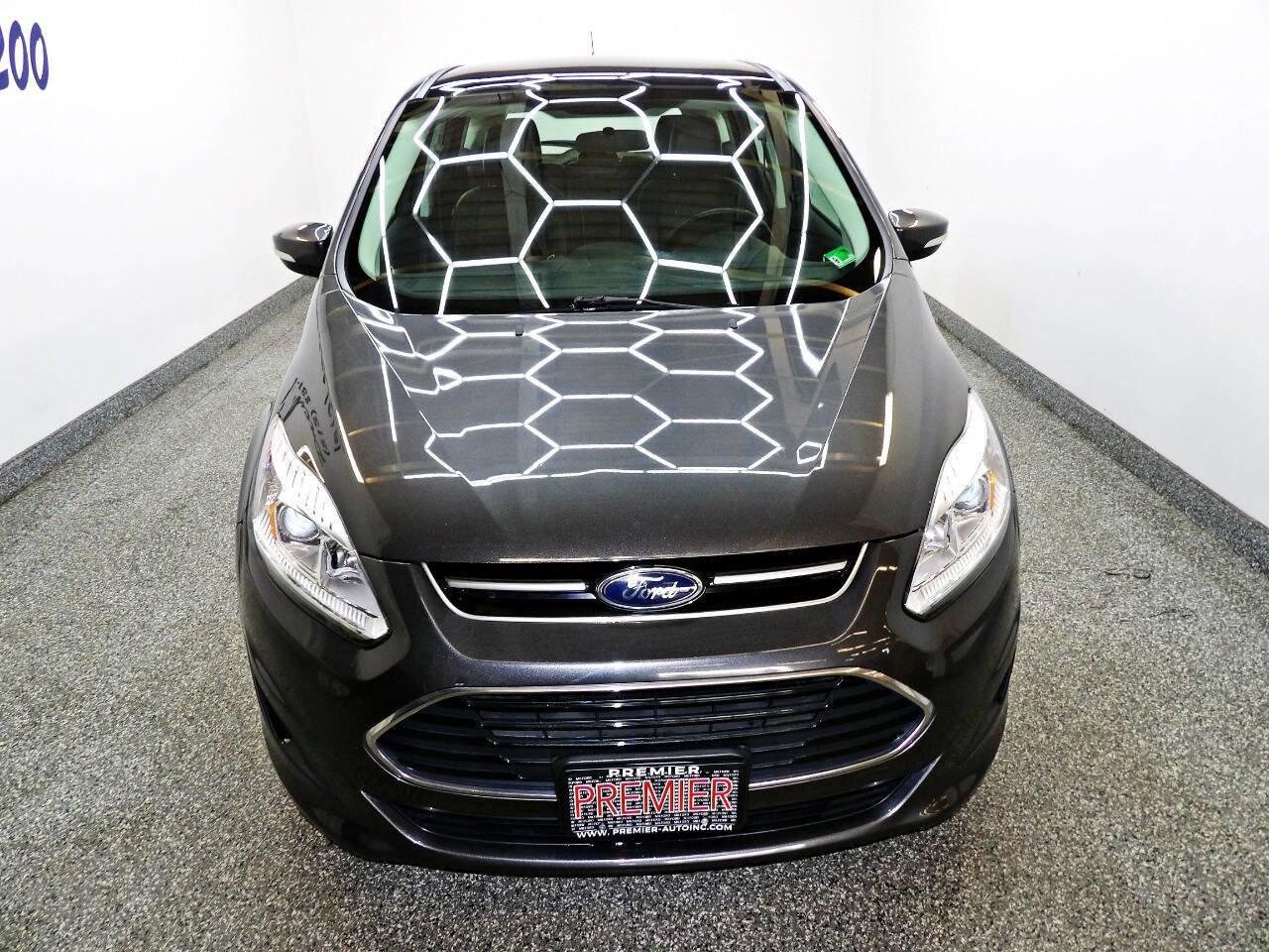 Used 2018 Ford C-MAX SE w/ Equipment Group 202A image 2