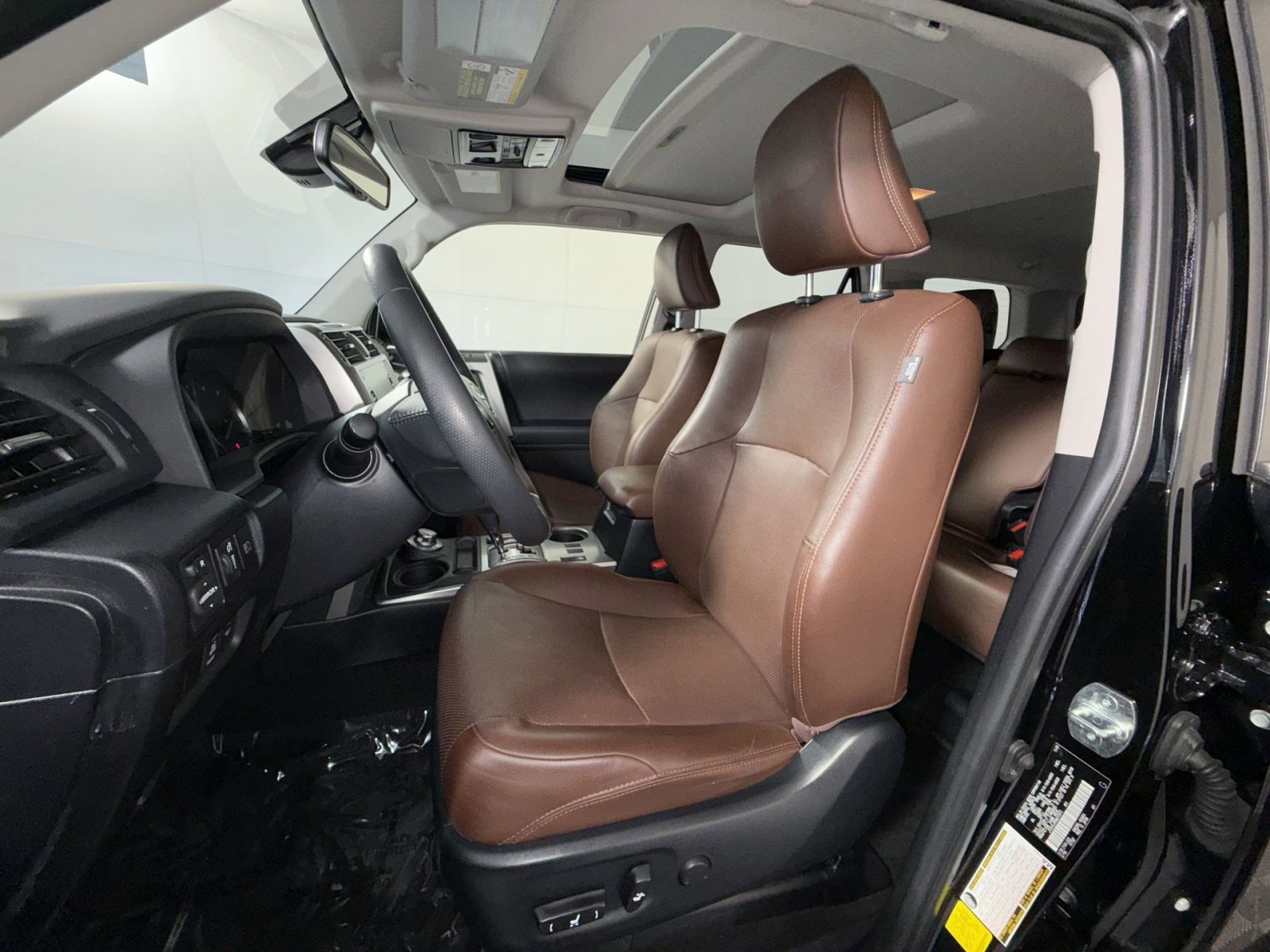 Used 2022 Toyota 4Runner Limited AWD/4WD image 13