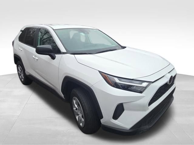 Used 2024 Toyota RAV4 LE image 8