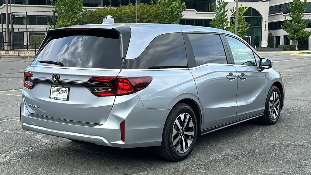 Used 2026 Honda Odyssey EX-L image 4