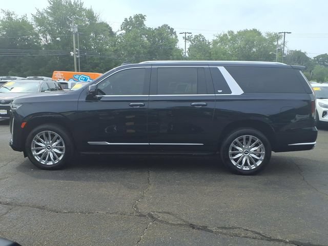 Used 2023 Cadillac Escalade ESV Premium Luxury AWD/4WD image 9