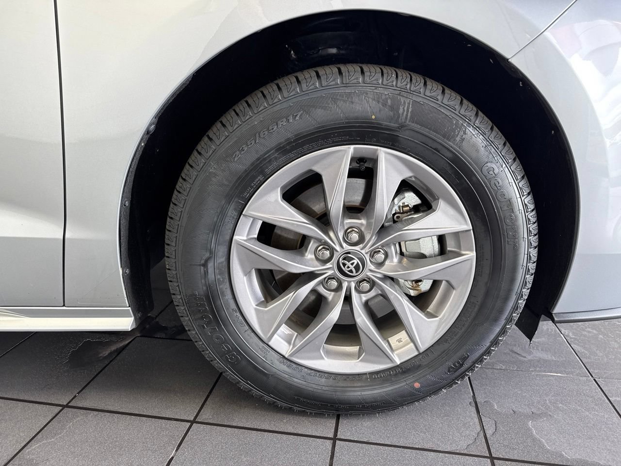 Certified 2025 Toyota Sienna XLE w/ XLE Plus Package AWD/4WD image 56