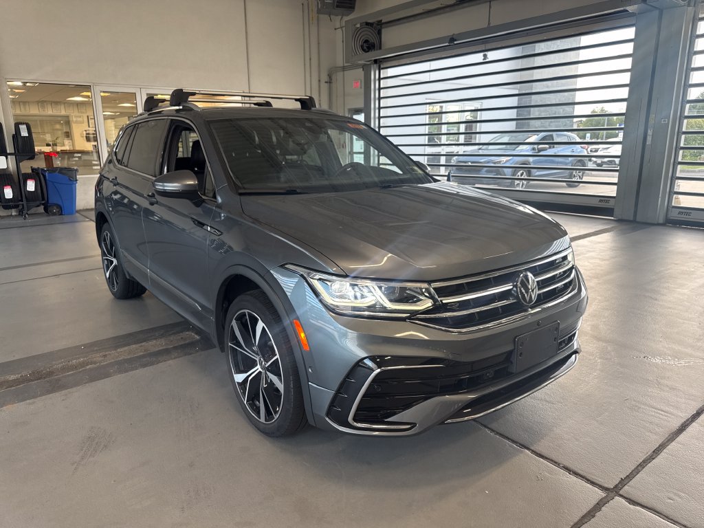 Used 2024 Volkswagen Tiguan SEL R-Line