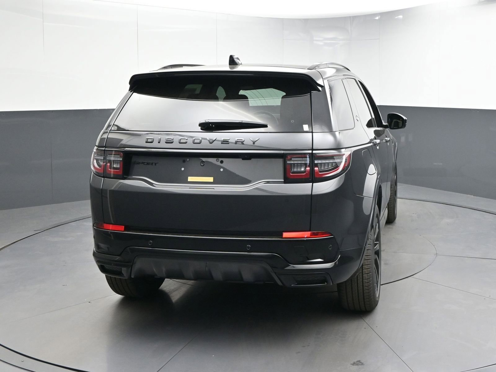 New 2025 Land Rover Discovery Sport Dynamic SE image 22