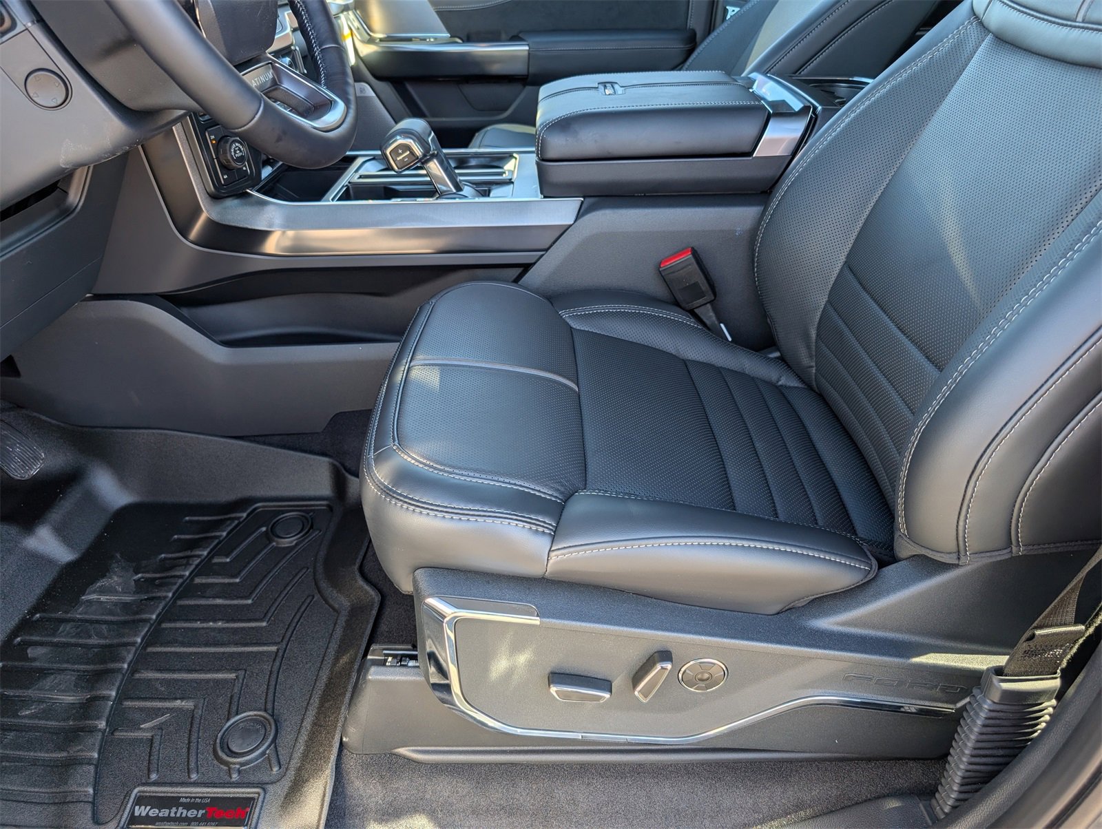 New 2026 Ford F150 Platinum w/ Equipment Group 701A Base image 14