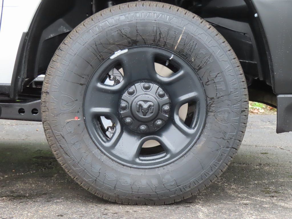 New 2026 RAM 3500 Tradesman AWD/4WD image 17
