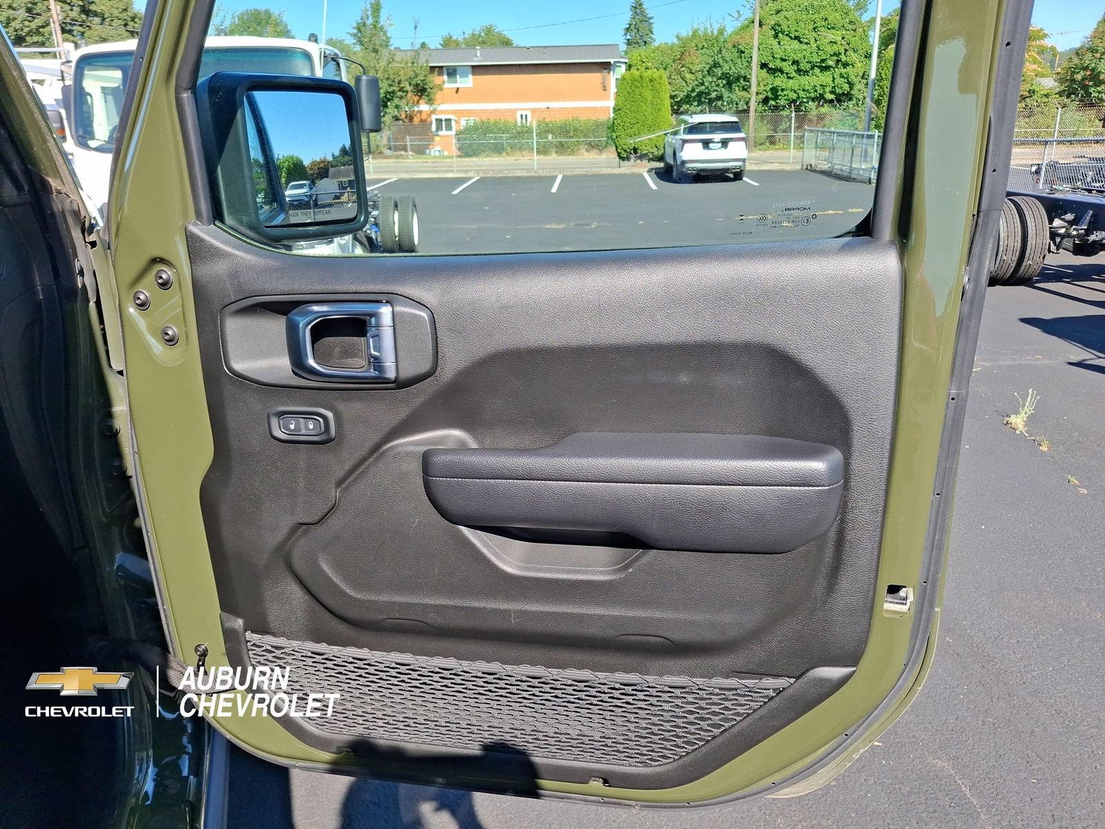 Used 2024 Jeep Wrangler Unlimited Rubicon 4xe AWD/4WD image 19
