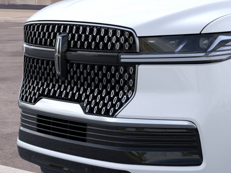 New 2026 Lincoln Navigator L Reserve AWD/4WD image 17
