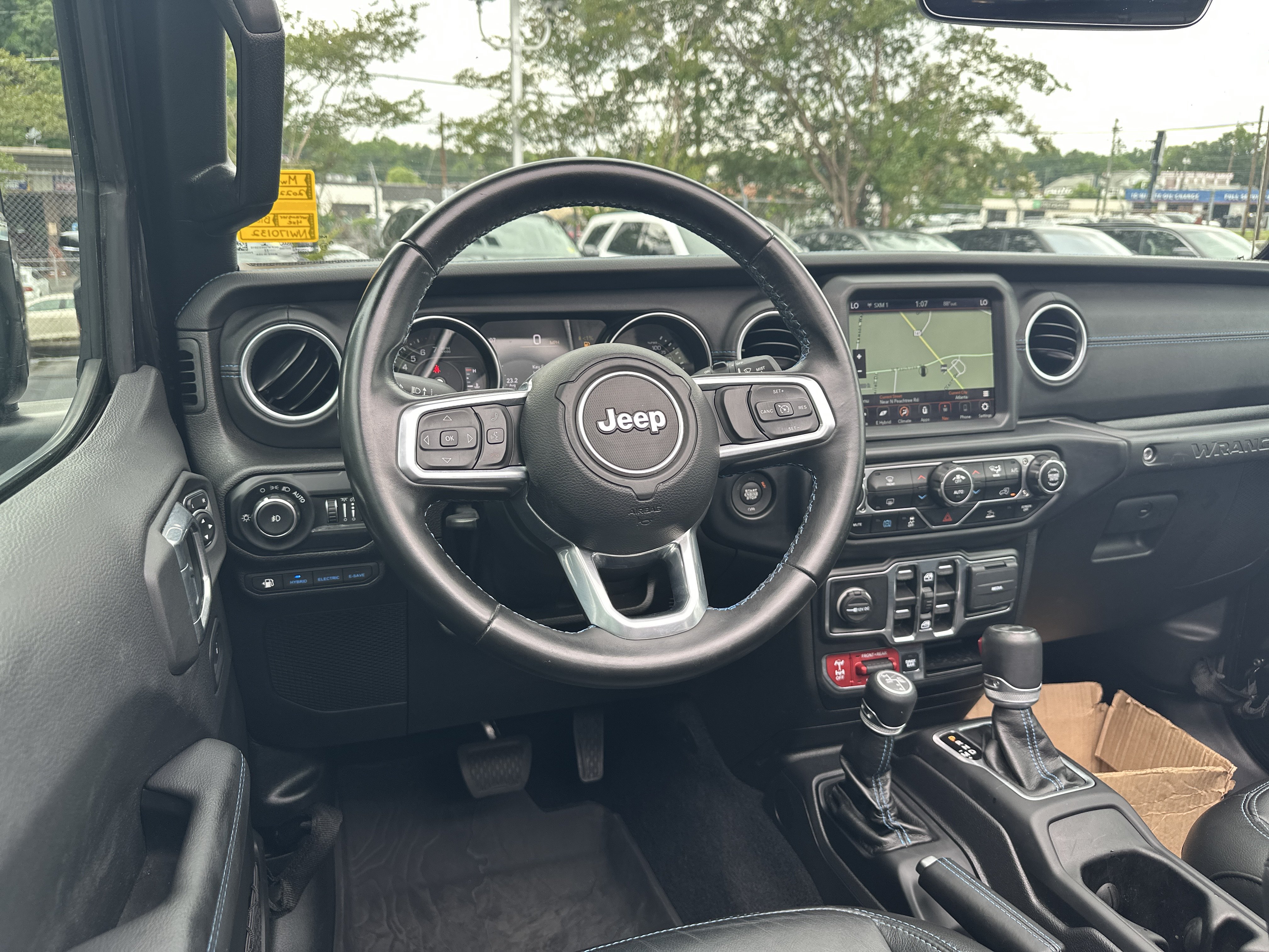 Used 2022 Jeep Wrangler Unlimited Rubicon 4xe AWD/4WD image 26