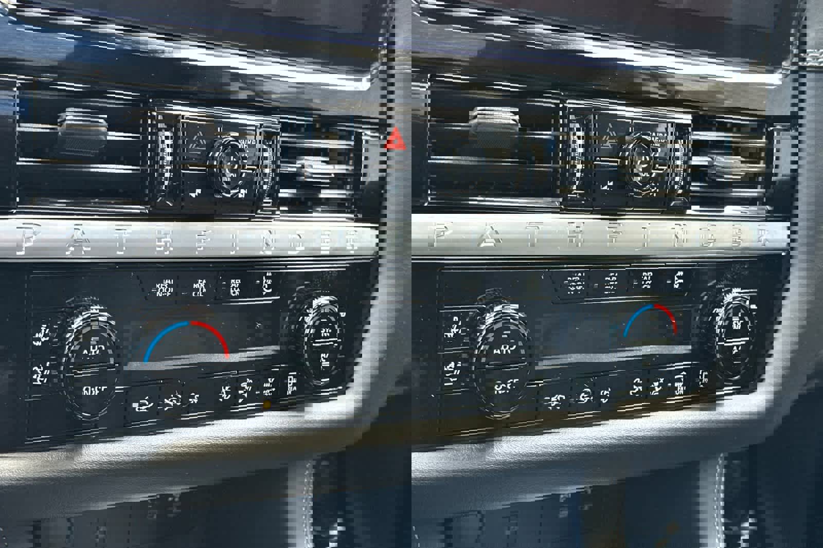 New 2026 Nissan Pathfinder Platinum image 21