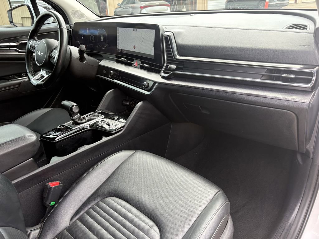 Used 2024 Kia Sportage SX image 27