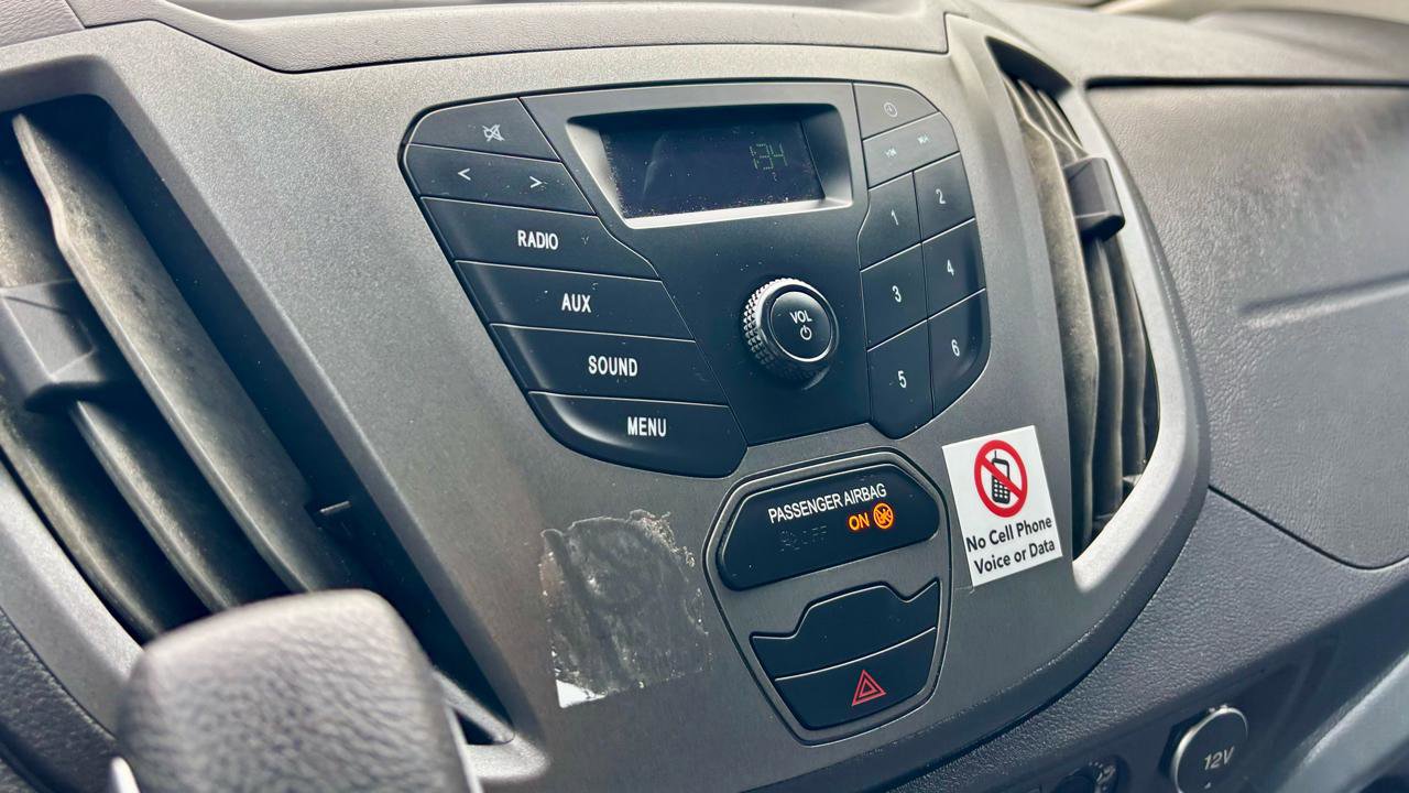 Used 2017 Ford Transit 350 178 DRW RWD image 19