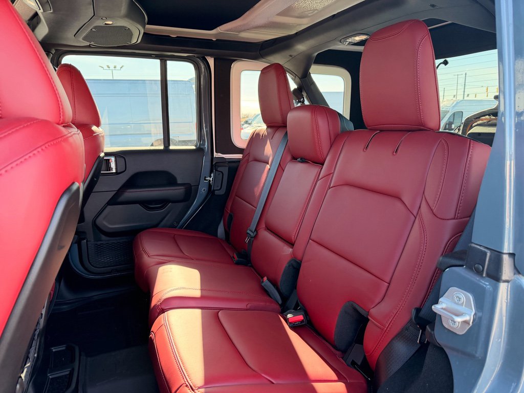 Used 2024 Jeep Wrangler Unlimited Rubicon 392 image 13