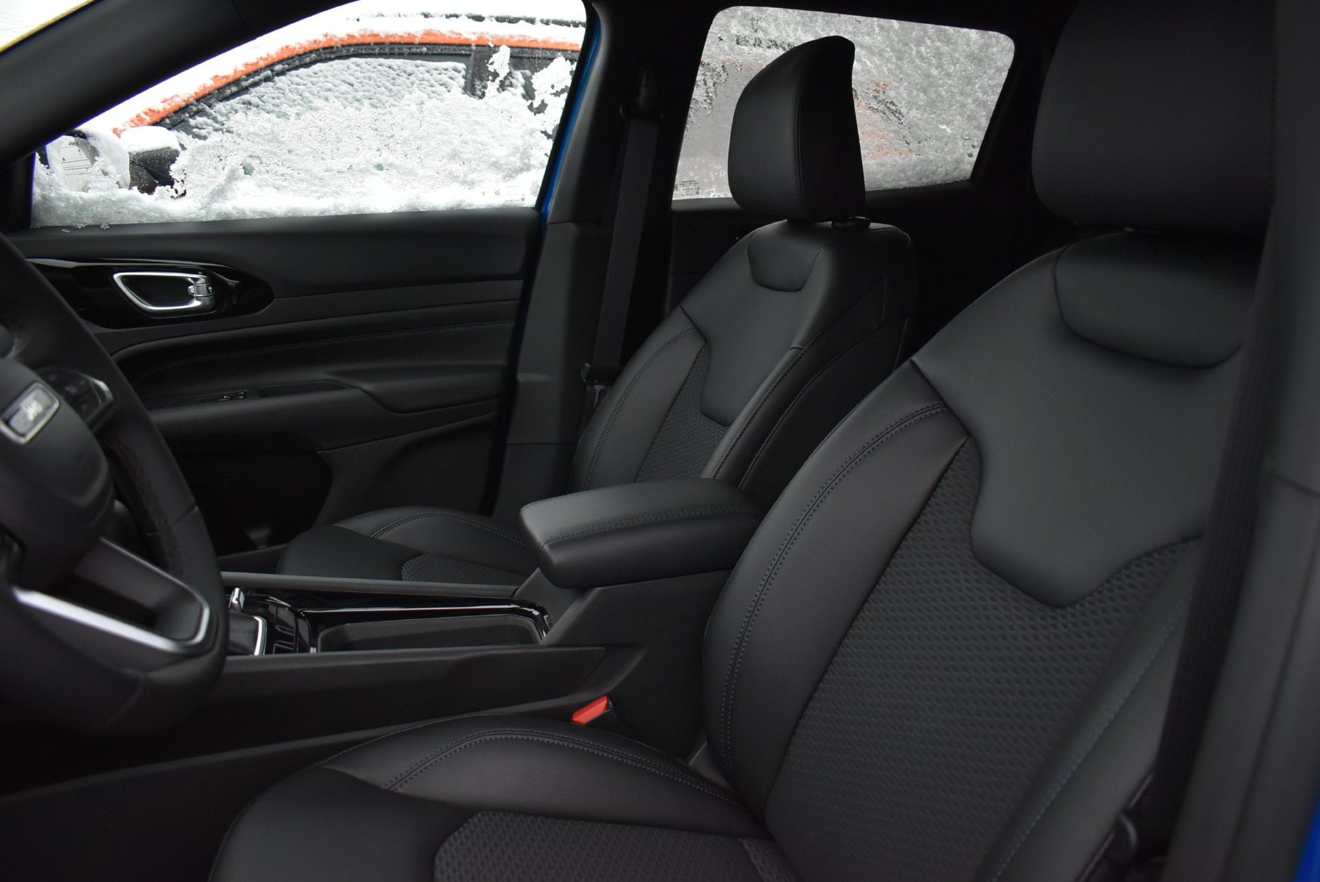 New 2026 Jeep Compass Latitude AWD/4WD image 16