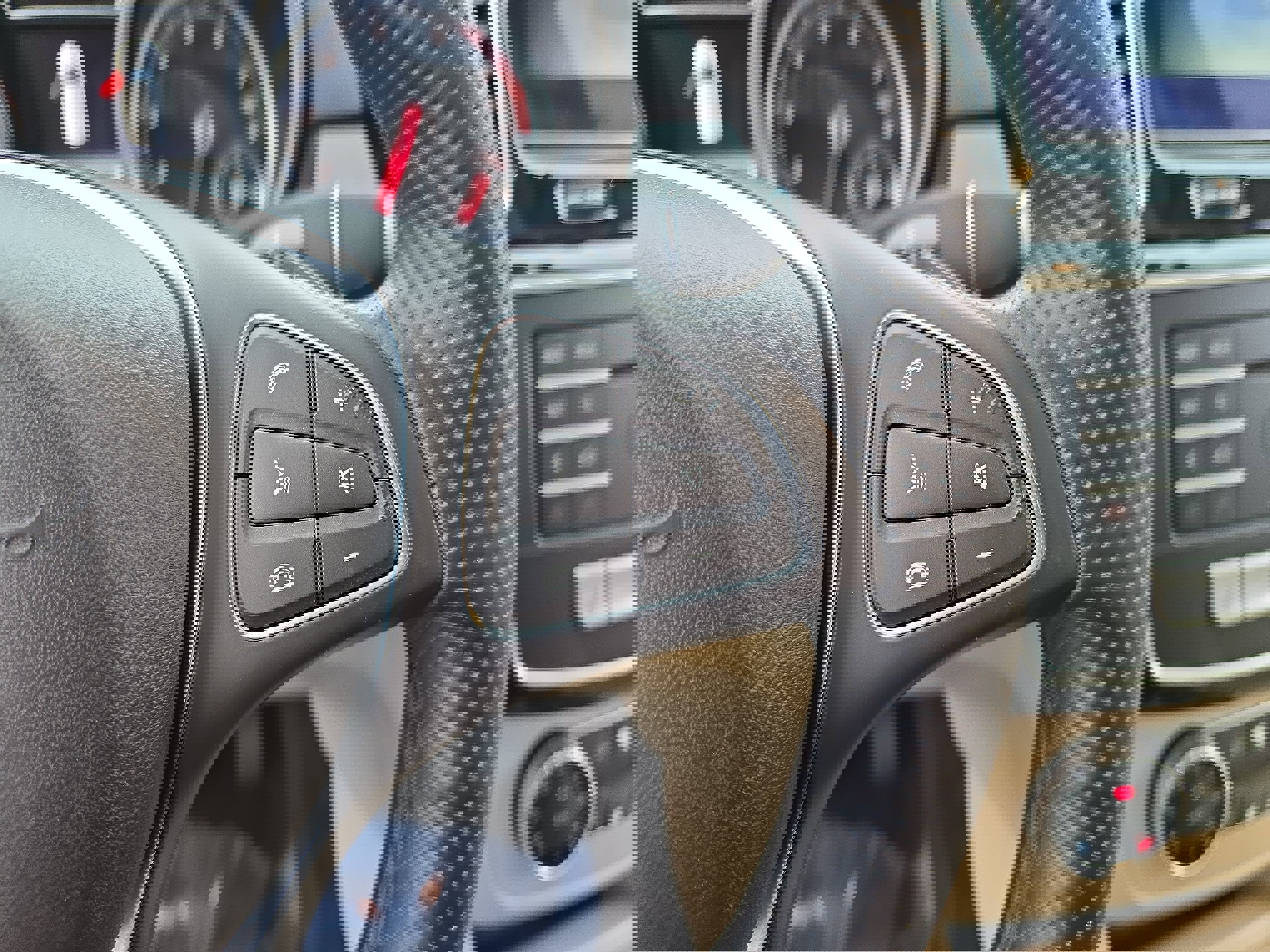 Used 2018 Mercedes-Benz GLE 350 4MATIC image 18