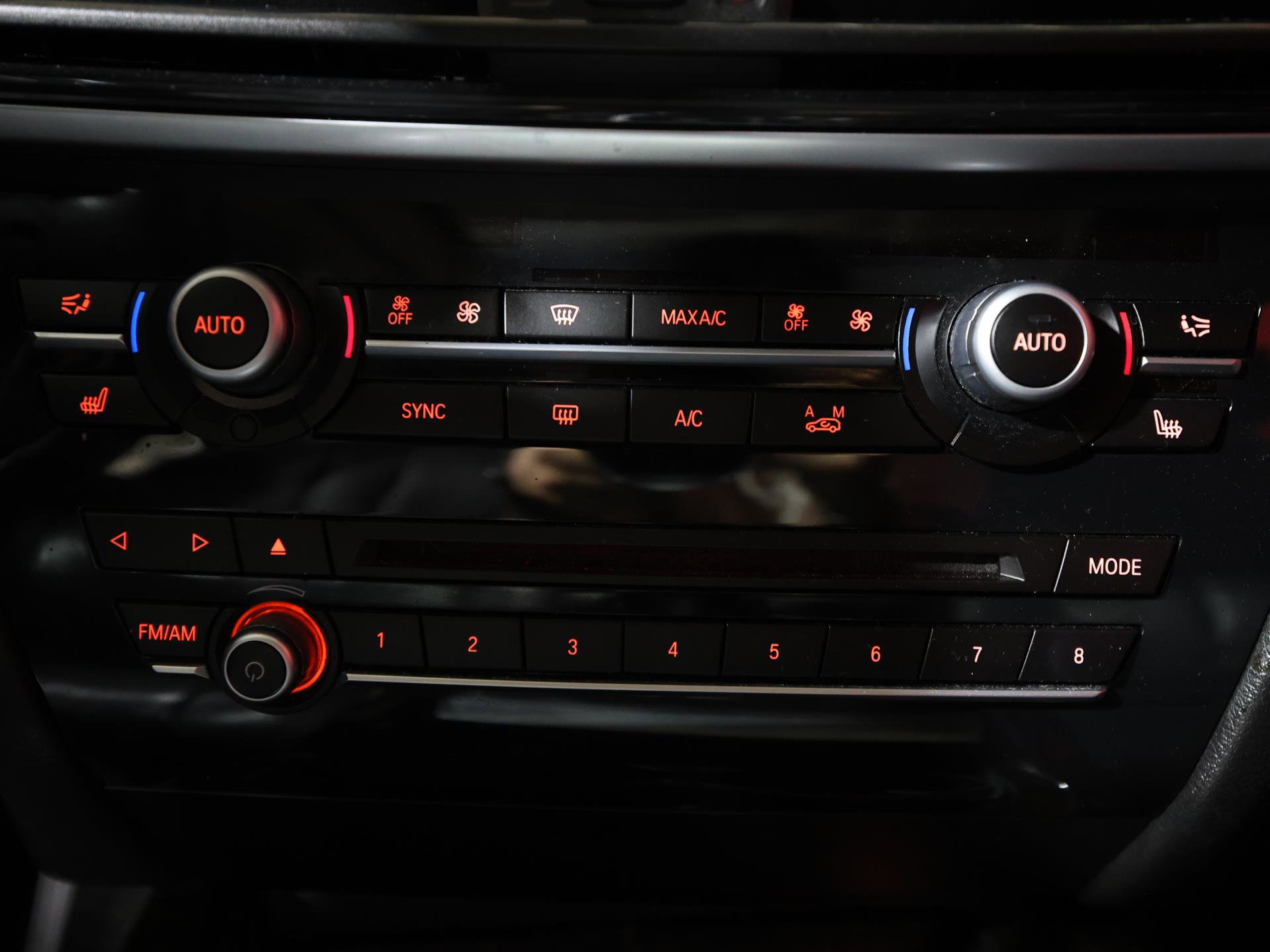 Used 2015 BMW X5 xDrive35d image 21