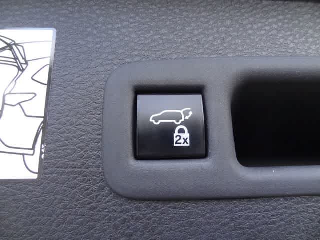 Certified 2023 Toyota Sienna Platinum AWD/4WD image 15