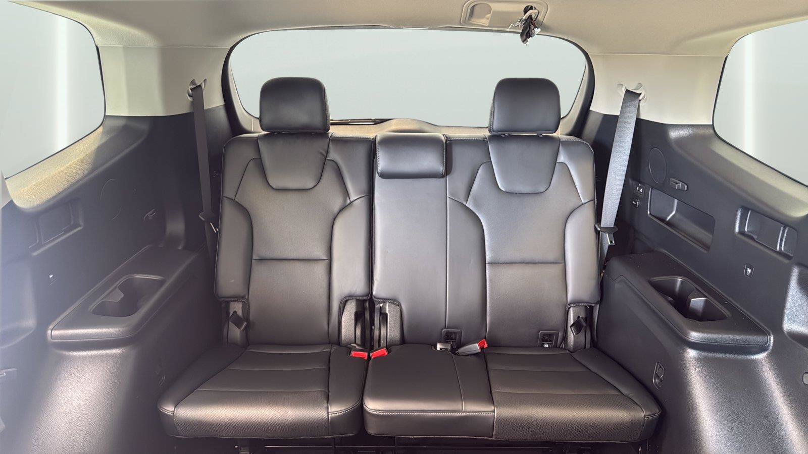 Used 2025 Kia Telluride LX FWD image 19