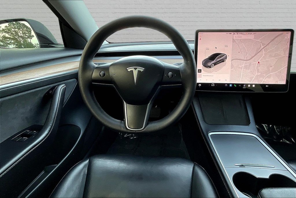 Used 2022 Tesla Model 3 Standard Range RWD image 6