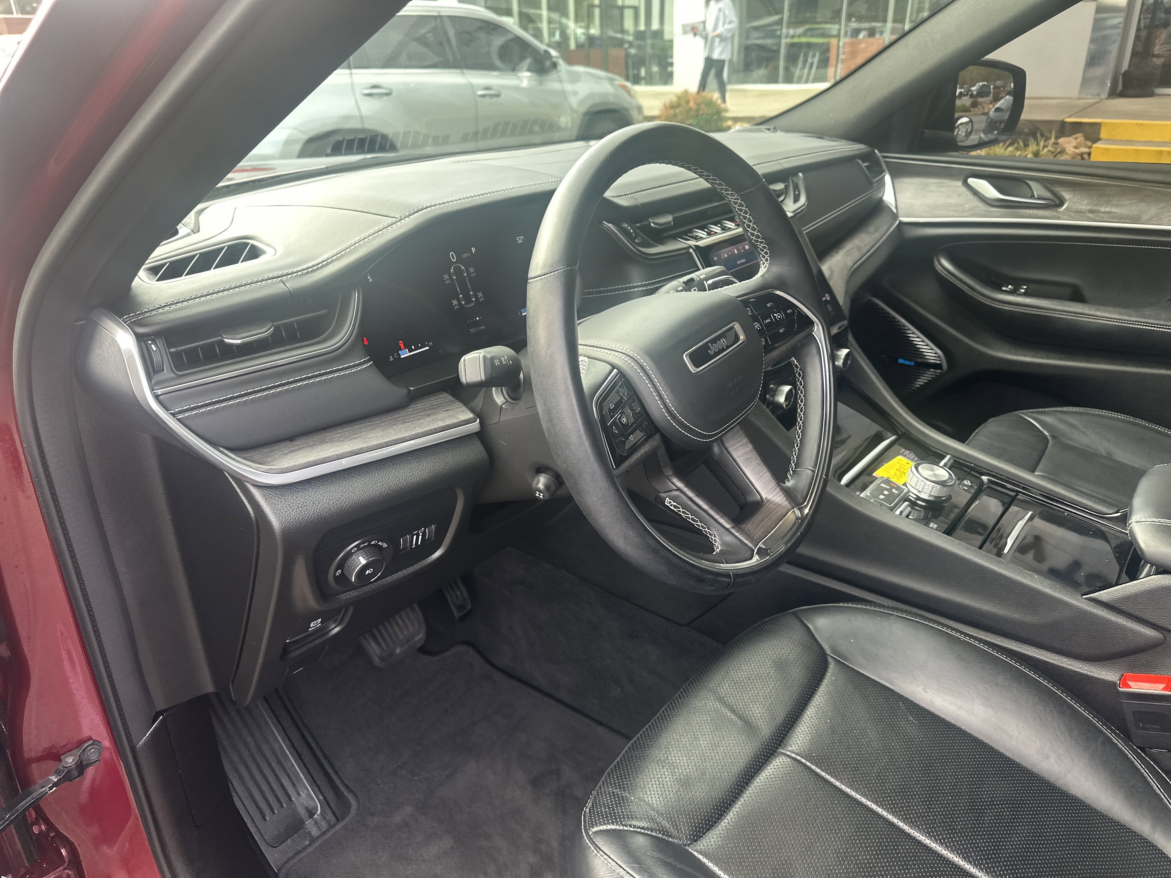 Used 2022 Jeep Grand Cherokee L Overland image 15