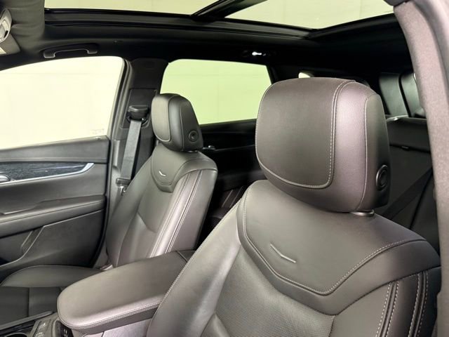 Certified 2022 Cadillac XT5 Premium Luxury image 6