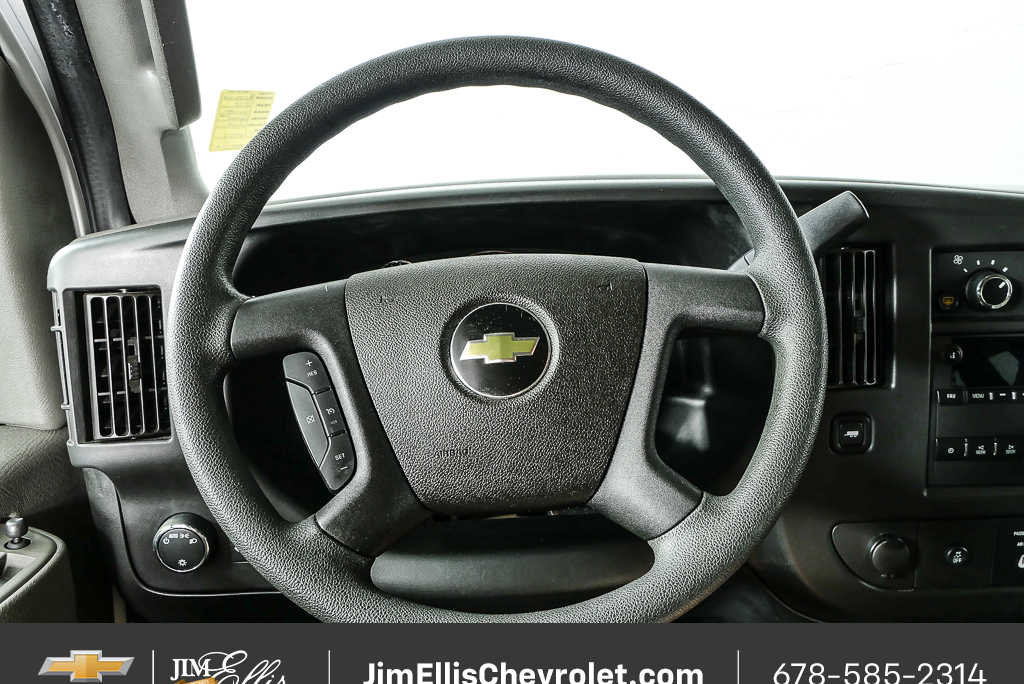 Used 2020 Chevrolet Express 3500 LT w/ LT Preferred Equipment Group RWD image 9