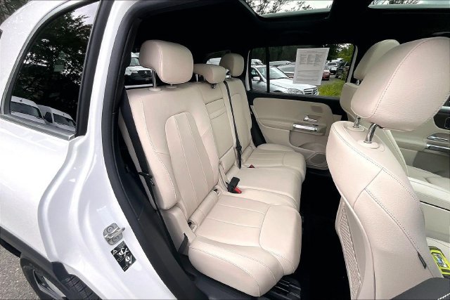 Used 2026 Mercedes-Benz GLB 250 4MATIC image 16