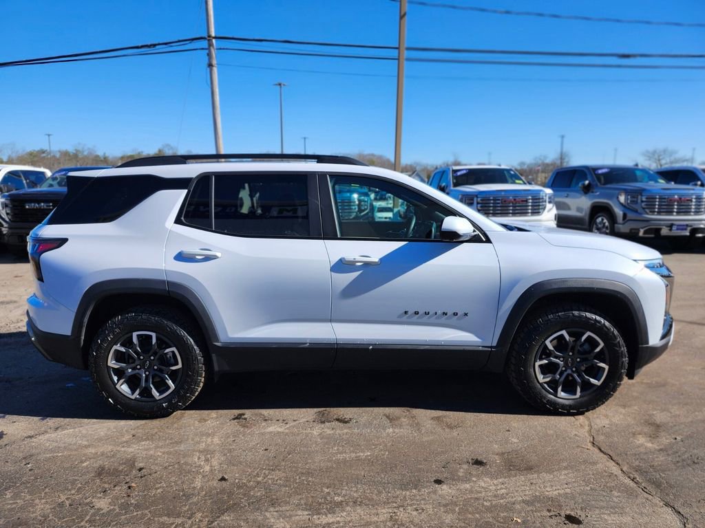 Used 2026 Chevrolet Equinox ACTIV w/ Convenience Package III image 6