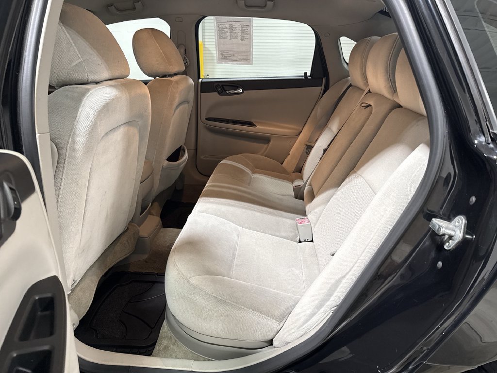 Used 2011 Chevrolet Impala LT FWD image 21