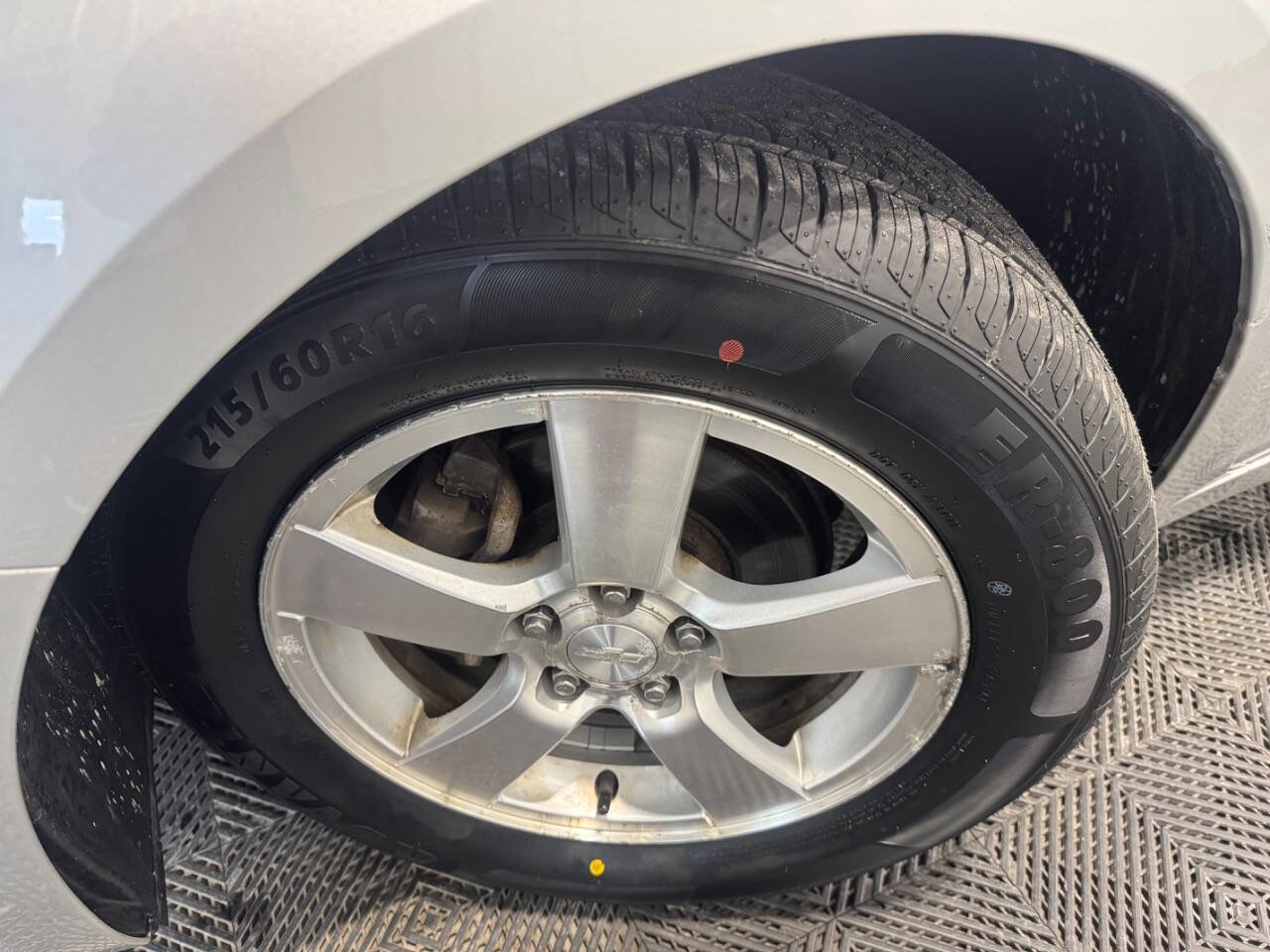 Used 2013 Chevrolet Cruze LT image 34