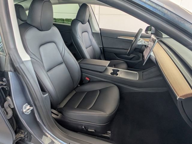 Used 2023 Tesla Model 3 Standard Range image 14
