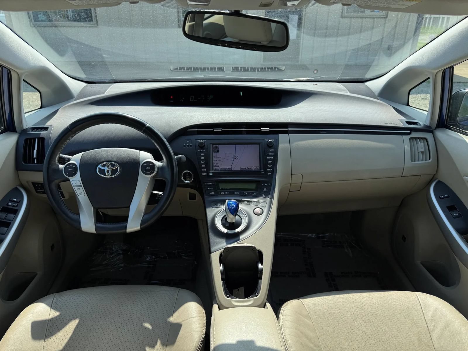 Used 2011 Toyota Prius Four w/ Solar Roof Pkg FWD image 23