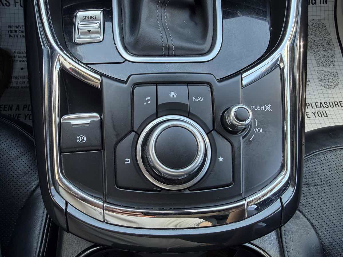 Used 2018 MAZDA CX-9 Touring w/ Touring Premium Package AWD/4WD image 19