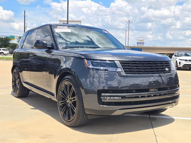 Used 2026 Land Rover Range Rover SE AWD/4WD image 3