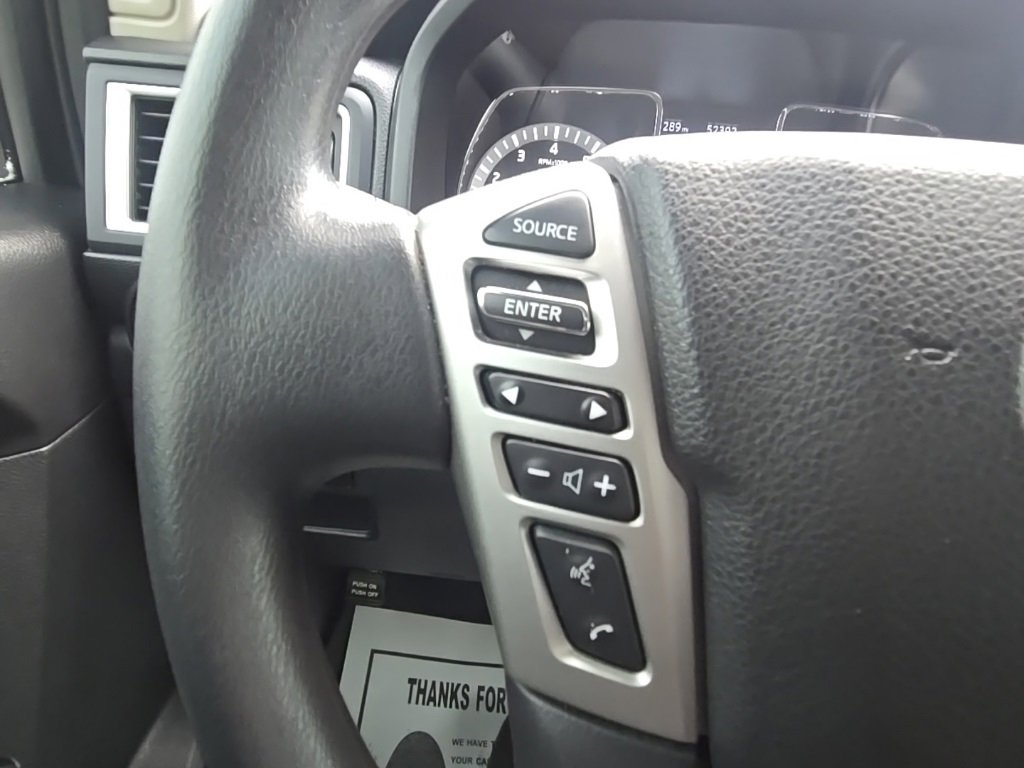 Used 2019 Nissan Titan S image 12