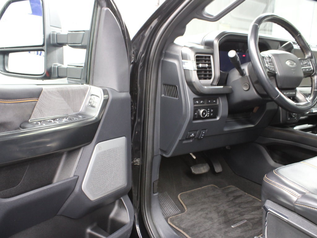 Used 2024 Ford F250 Platinum AWD/4WD image 62