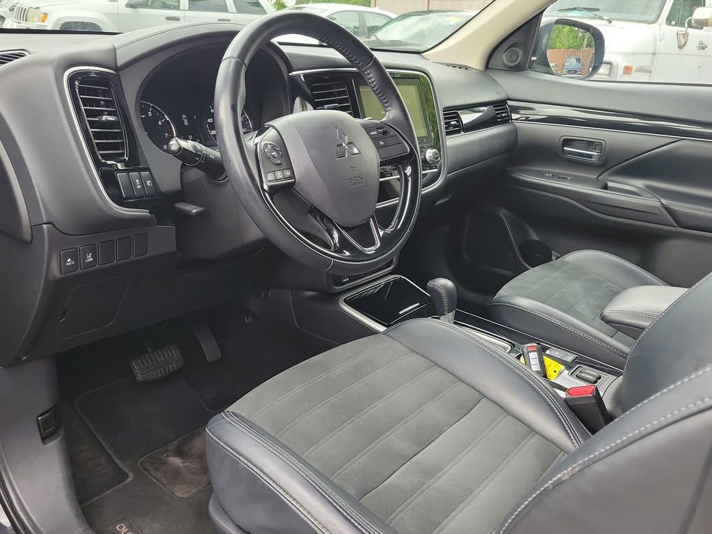 Used 2020 Mitsubishi Outlander SE FWD image 21