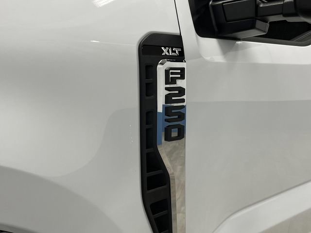 Used 2023 Ford F250 XLT image 33