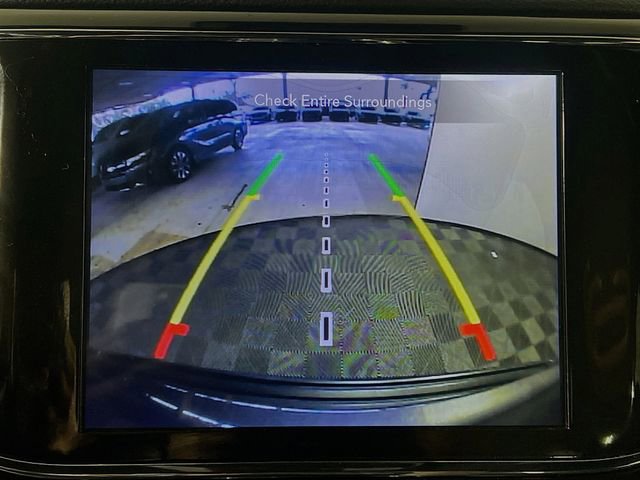 Used 2021 Jeep Grand Cherokee Laredo X image 21