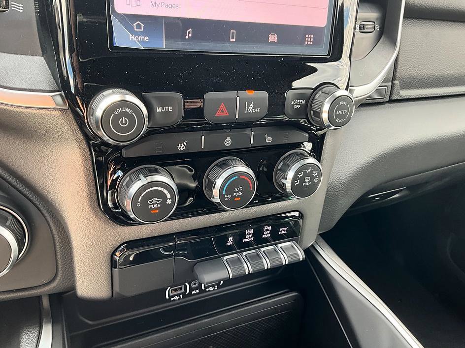 New 2026 RAM 1500 Big Horn w/ Night Edition AWD/4WD image 23