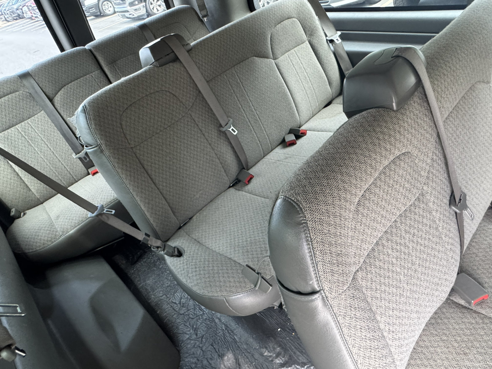 Used 2025 GMC Savana 3500 LT w/ LT Preferred Equipment Group RWD image 18
