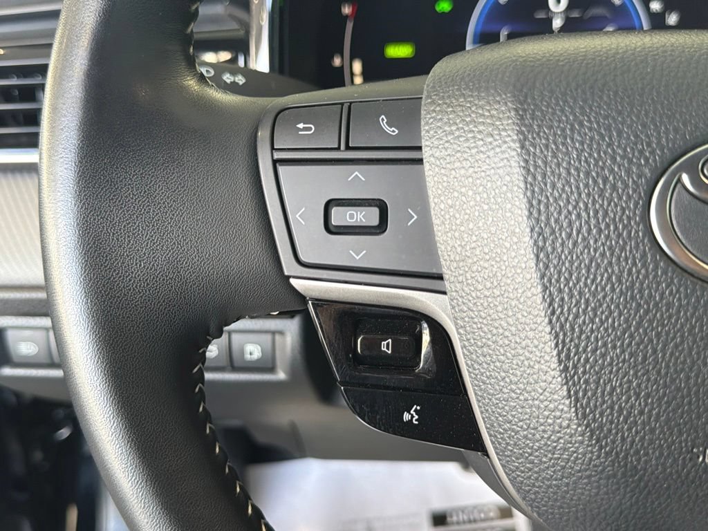 Used 2025 Toyota Camry SE w/ Multimedia Upgrade Package FWD image 25