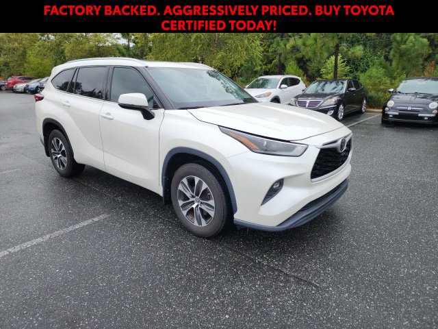 Used 2021 Toyota Highlander XLE