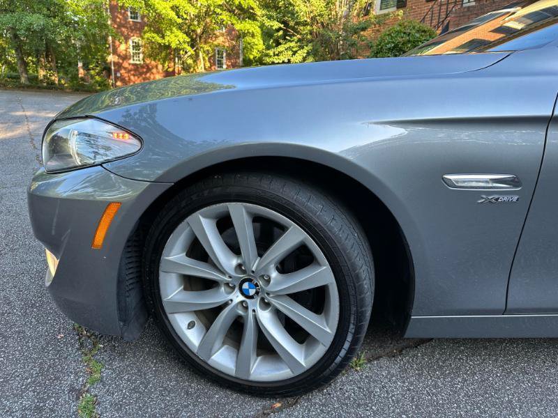 Used 2011 BMW 535i xDrive Sedan AWD/4WD image 3