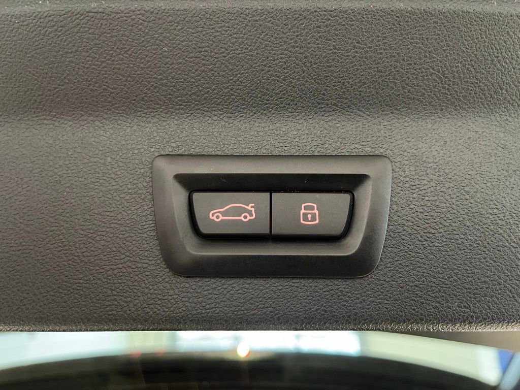 Used 2024 BMW X3 M40i w/ Premium Package image 26