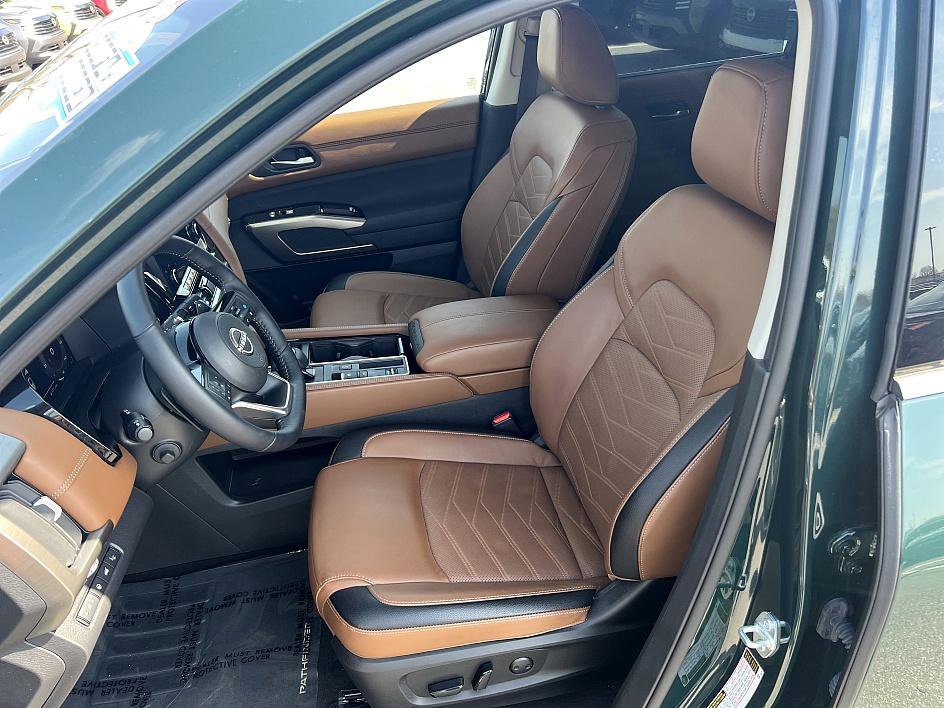 Certified 2024 Nissan Pathfinder Platinum w/ Cargo Package image 13