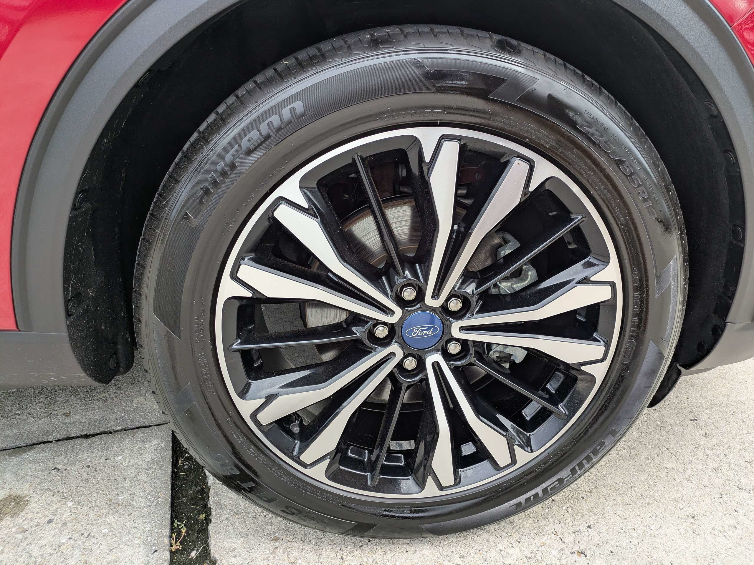 Used 2021 Ford Escape SE w/ SE Sport Appearance Package FWD image 11
