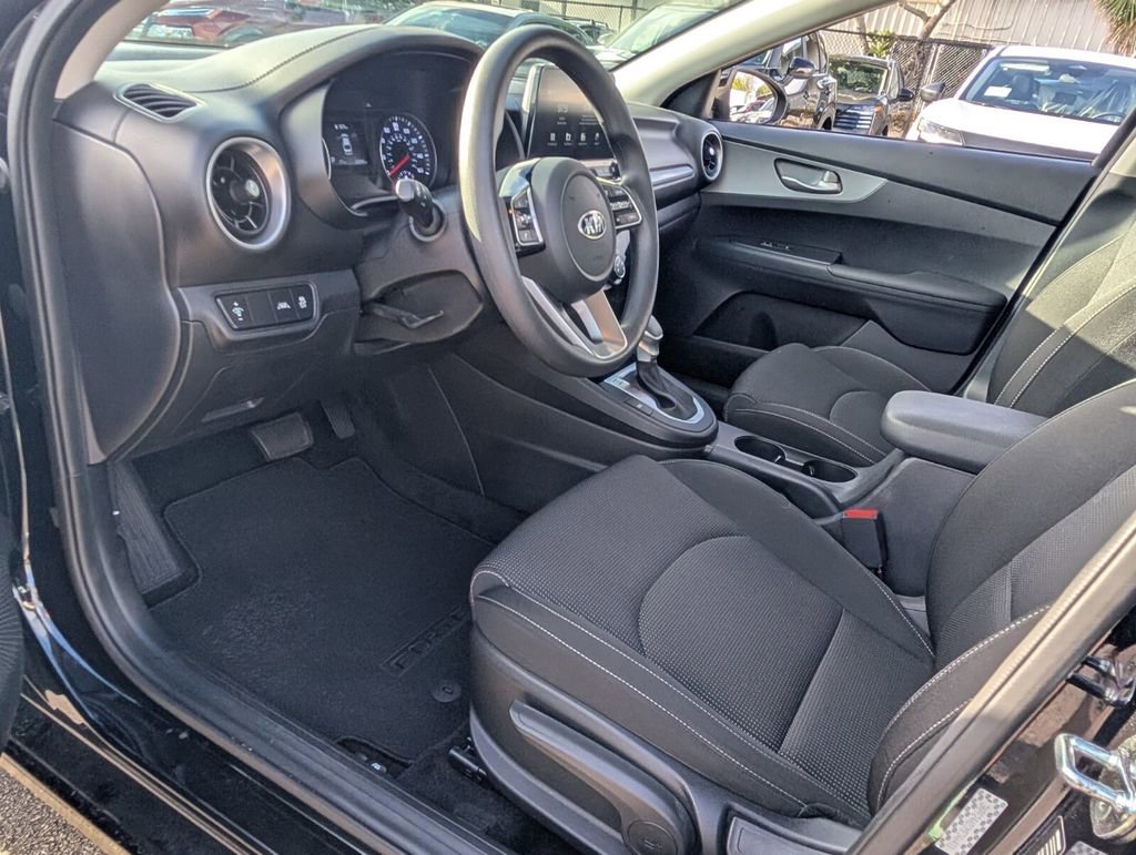 Used 2021 Kia Forte LXS image 11